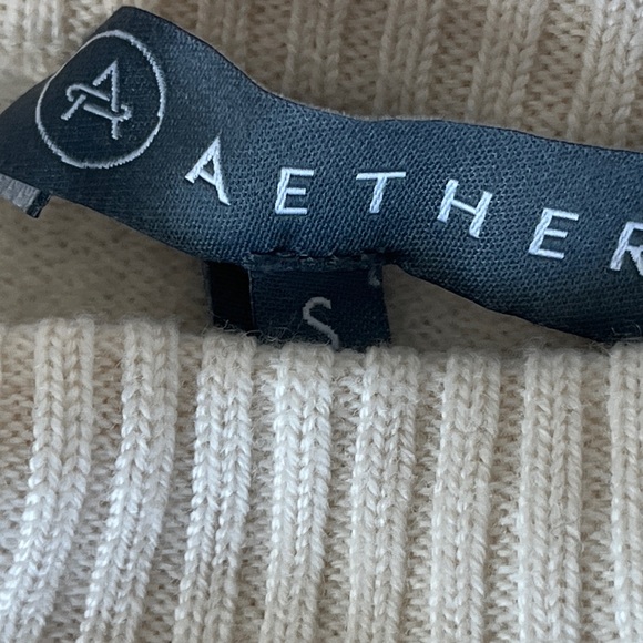 Aether Racer Merino Sweater - Picture 6 of 6
